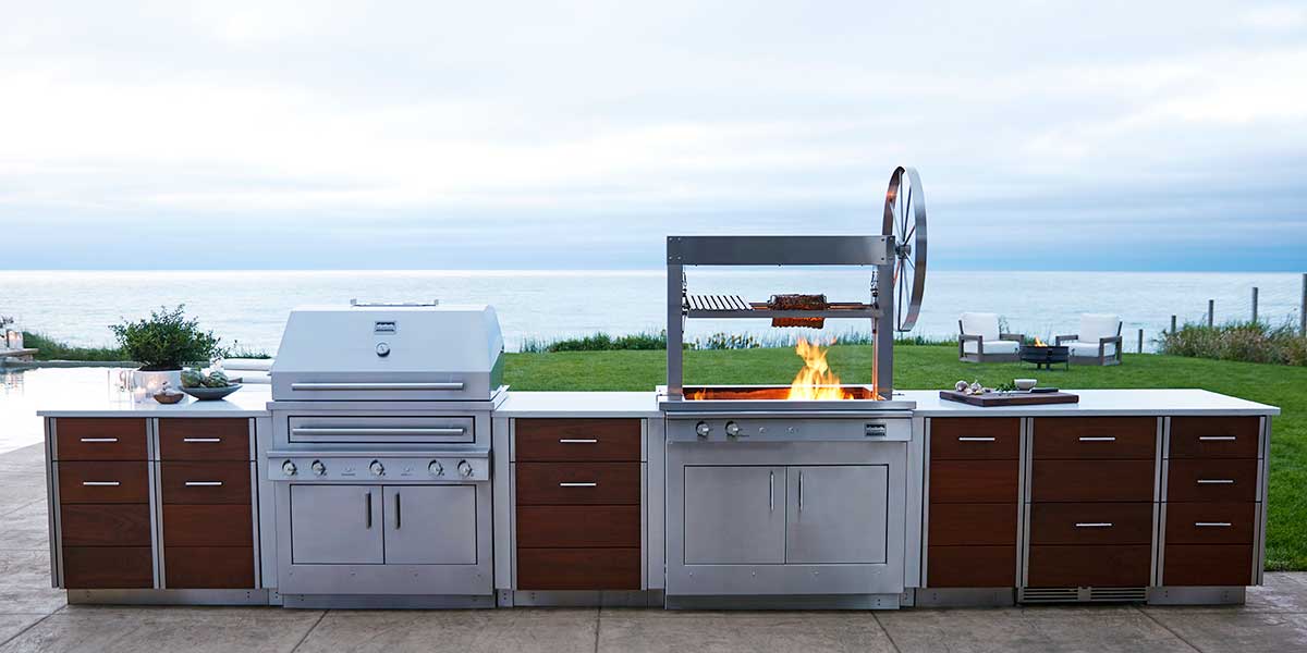 KBIS Arcadia-ipe-outdoor-kitchen-with-built-in-grills - Hensley Custom ...